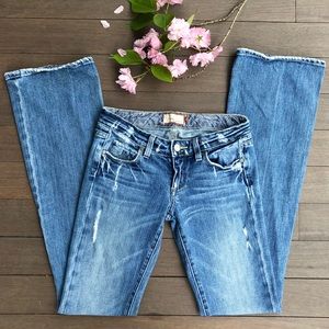 Paige Laurel Canyon Low Rise Boot Cut Jeans EUC 24